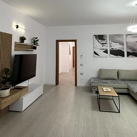 Er - Center Vlorë