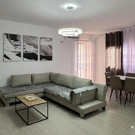 Er - Center Vlorë
